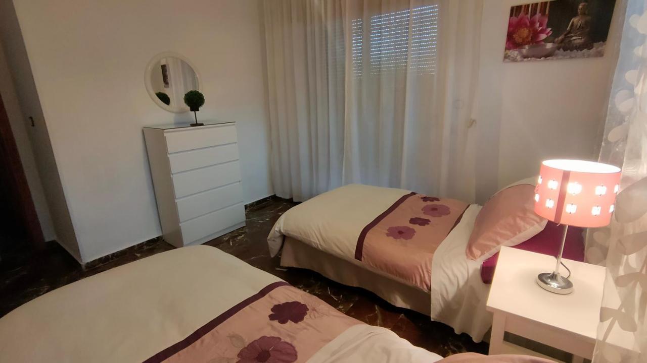 Amplio Apartamento Familiar De 3 Dormitorios En La Zubia Granada A Un Paso De La Alhambra Y Sierra Nevada Exterior foto